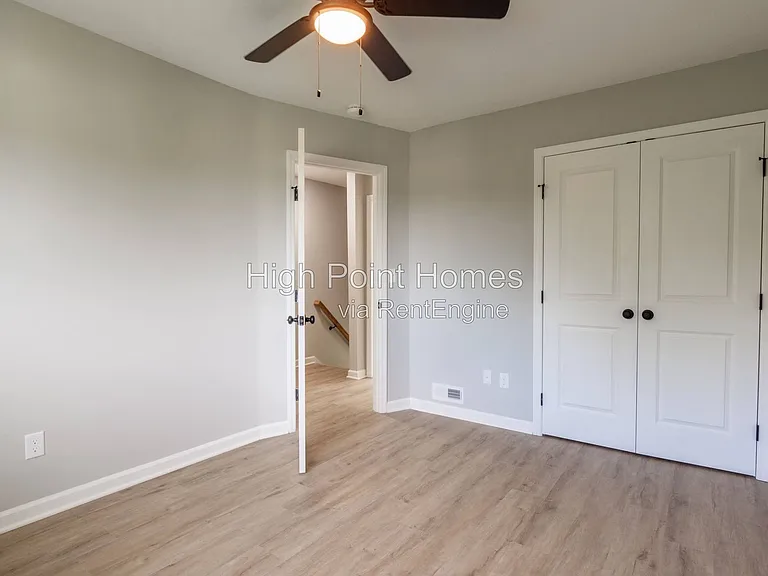 400 Gallery Ln #A4 — Photo 21