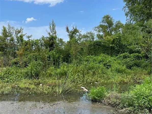 4136 Darby St, New Orleans, LA 70127