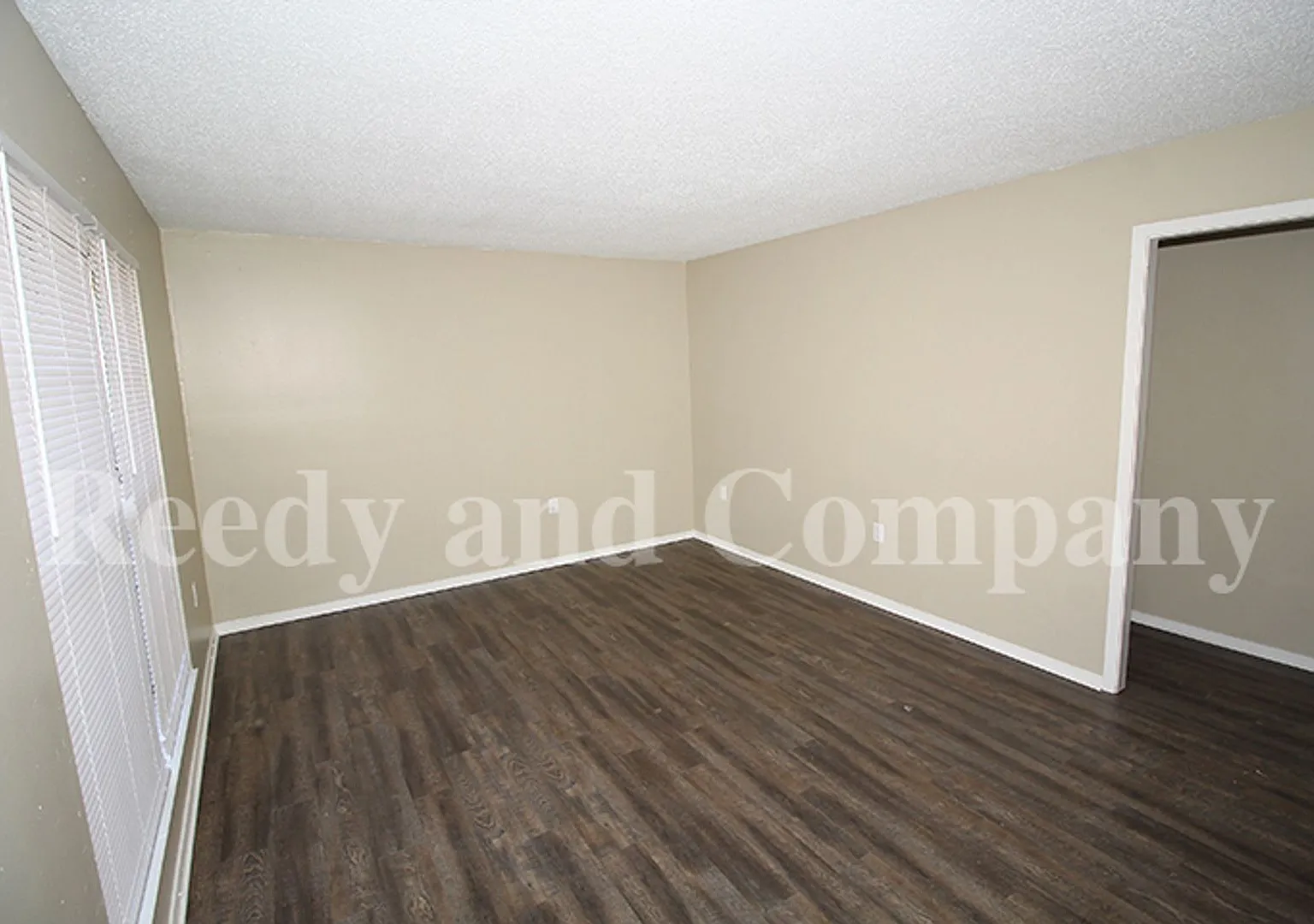 Welcome to 5158 Breckenwood Drive! — Photo 3