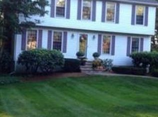 125 Crossbow Ln, North Andover, MA 01845
