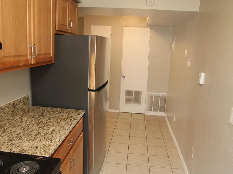 7574 Buckingham Dr #2 — Photo 9