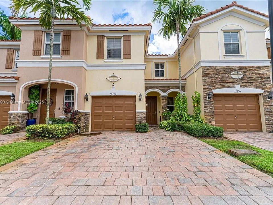 12442 Emerald Creek Ct