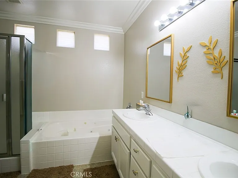 28025 Whisperwood Dr — Photo 11