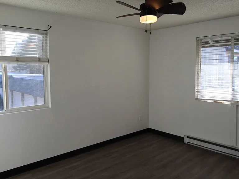 102 E Weile Ave #3 — Photo 11