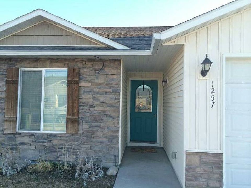2nd image of 1257 Wright Ave