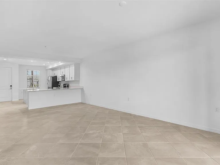 14191 Heritage Landing Blvd #1214 — Photo 4