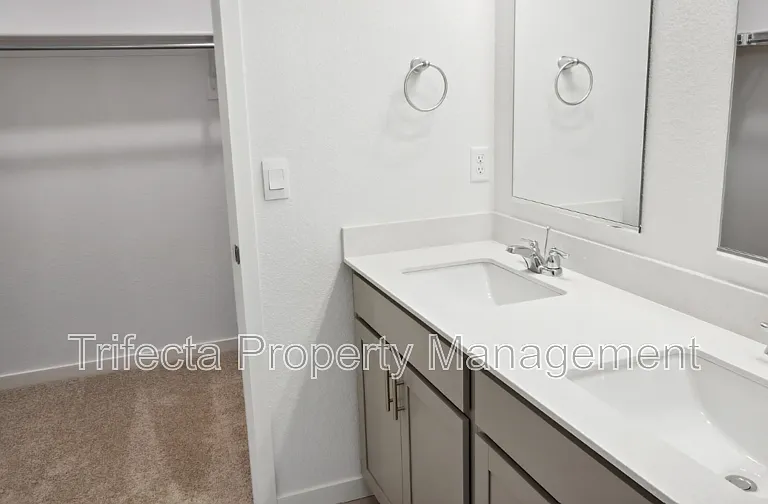 632 Thoroughbred Ln — Photo 15