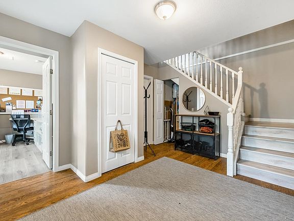 3rd image of 35026 Exbury Ave