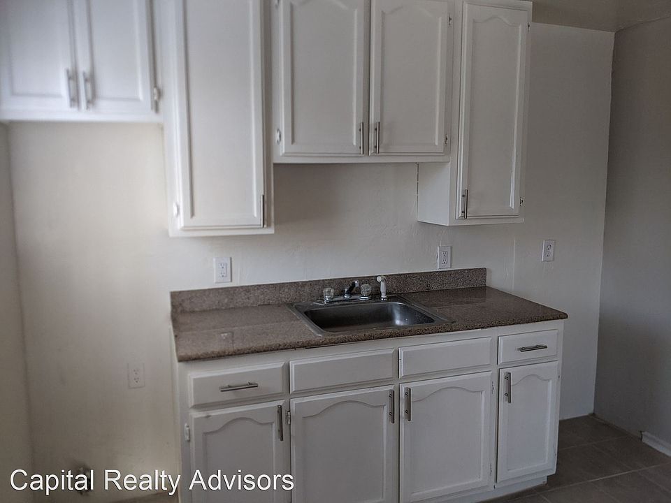 2nd image of 1131 E 4th St #7