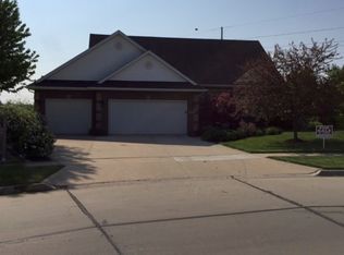 4609 154th St, Urbandale, IA 50323