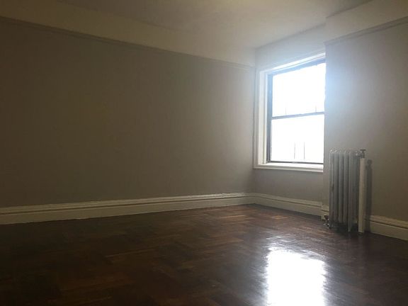 4th image of 2855 Barker Ave APT Y34