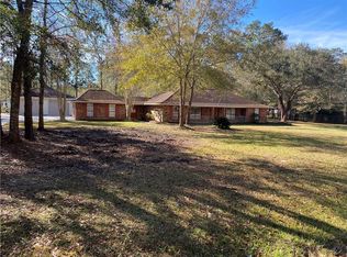472 Parlange Dr, Pearl River, LA 70452