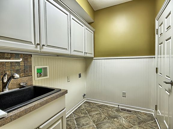 Main floor laundry/mud room