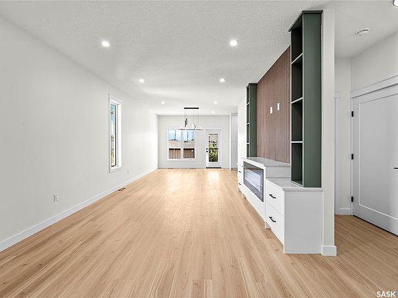 5th image of 859 Nightingale Road