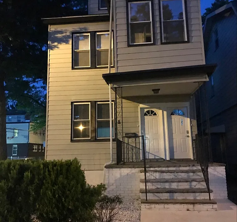 158 Vermont Ave #1