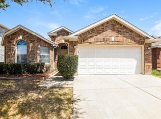 1104 Rosedale Springs Ln, Fort Worth, TX 76134