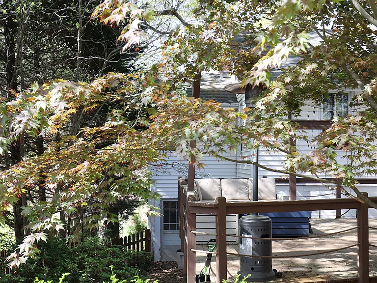 143 Keith Dr — Photo 25
