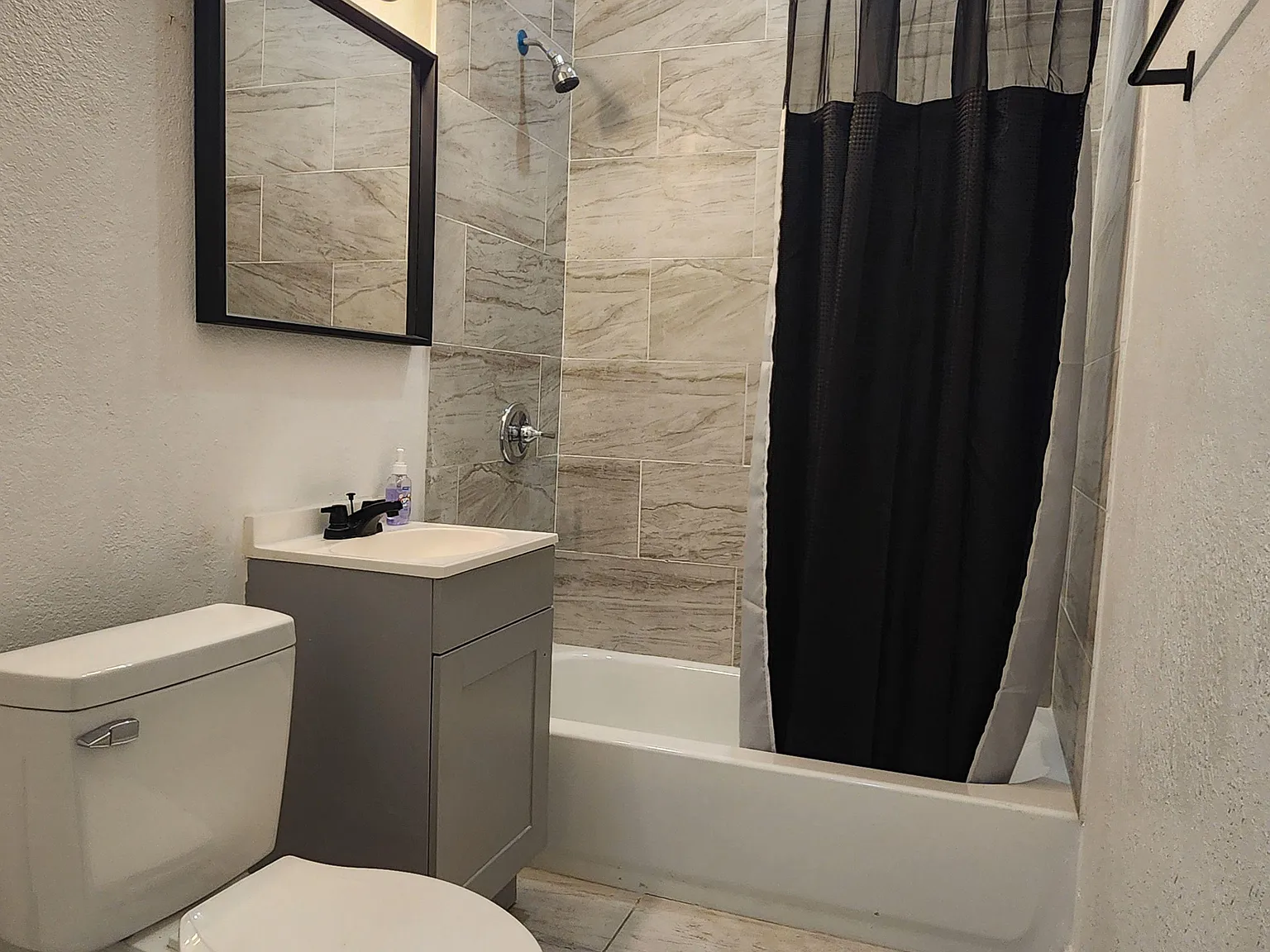4 bed, 2.0 bath, 1750 sqft, $797 — Photo 3