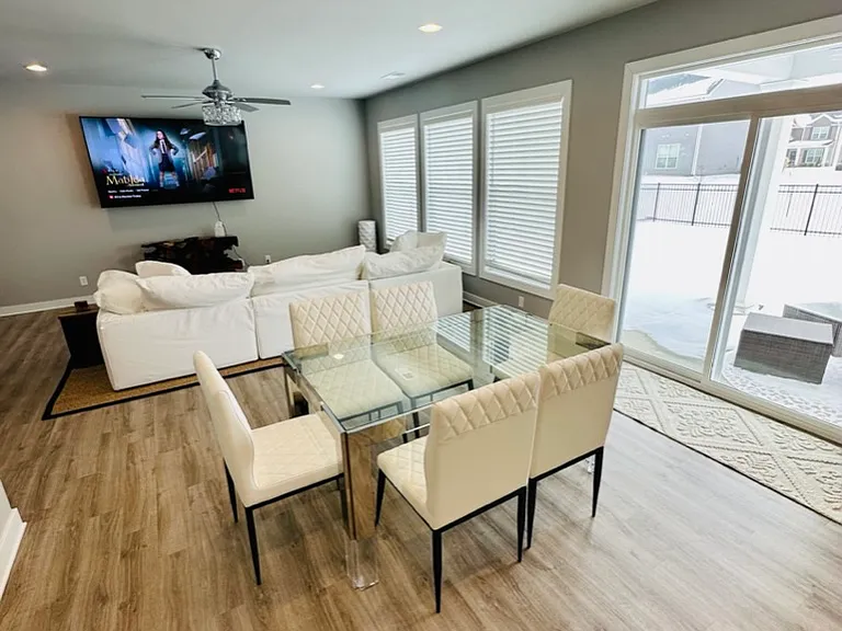 5369 Bloomsbury Ct — Photo 11