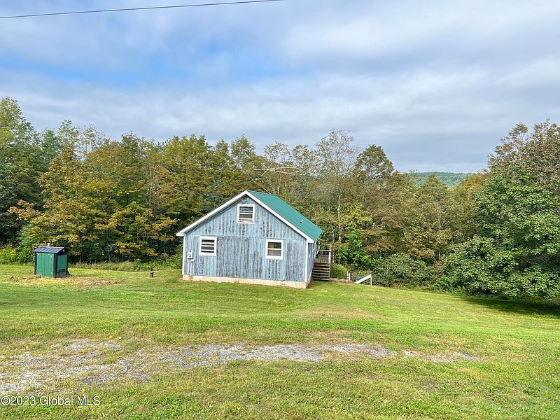 3rd image of 6889 State Route 22