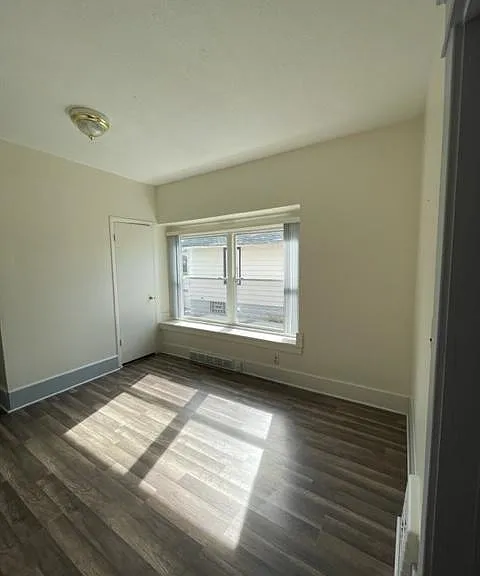 420 Lawrence Ave #A — Photo 4