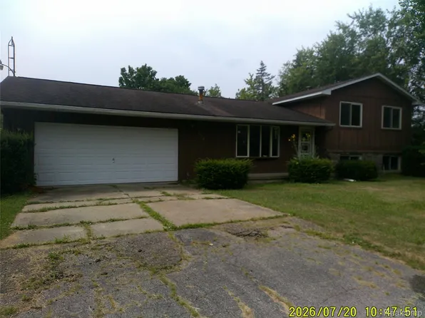 5176 E Dodge Rd, Mount Morris, MI 48458