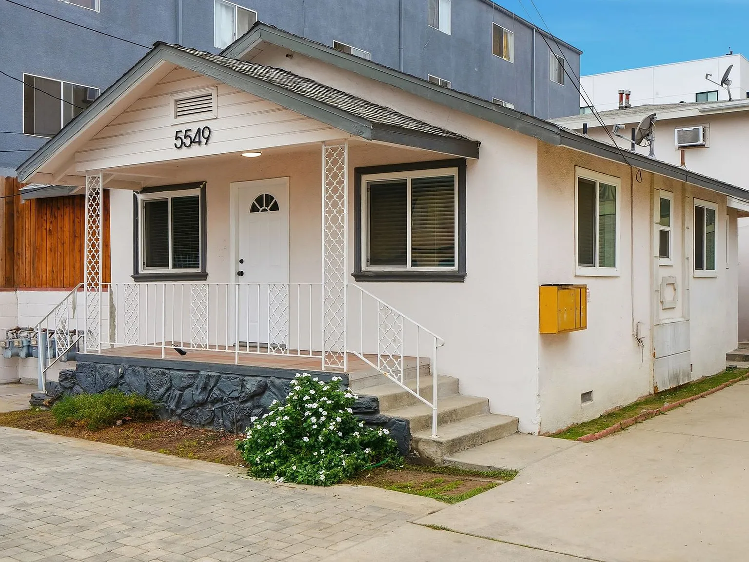 Fulcher — Photo 2