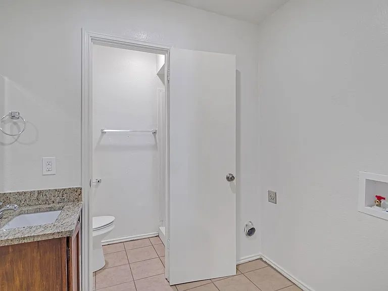 210 Rolston Rd #1 — Photo 3