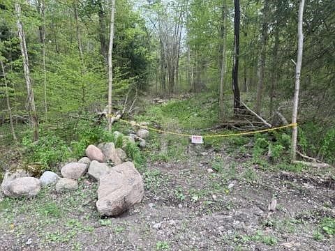 2nd image of 8 Sandhill Rd Lot 8