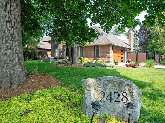 2nd image of 2428 Lakeshore Rd