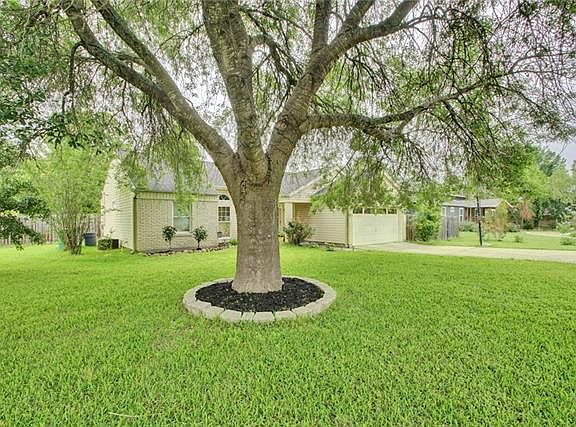 4th image of 3612 Peach Vista Dr