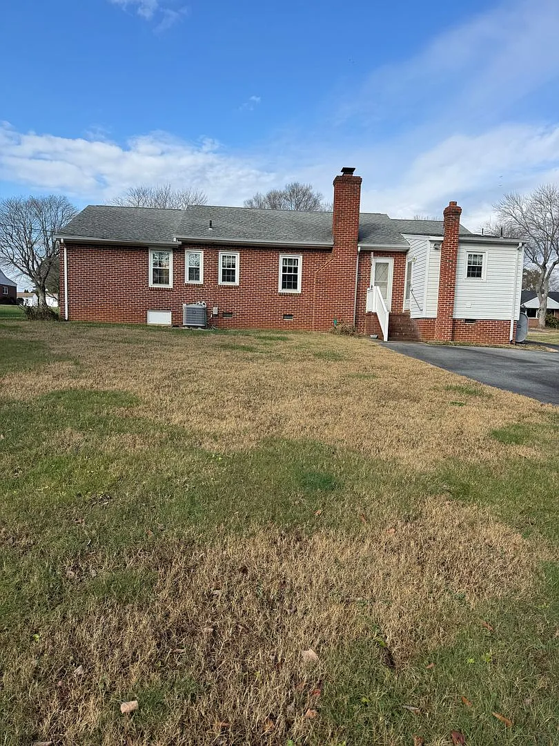 Building Photo - 8265 Franklin Ln