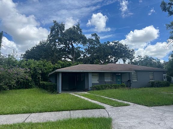 2nd image of 625 Hinton Cres
