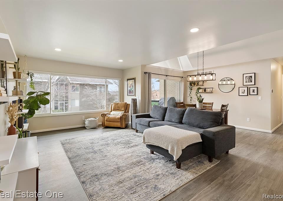 2015 Klingensmith Rd Bloomfield Hills MI Zillow