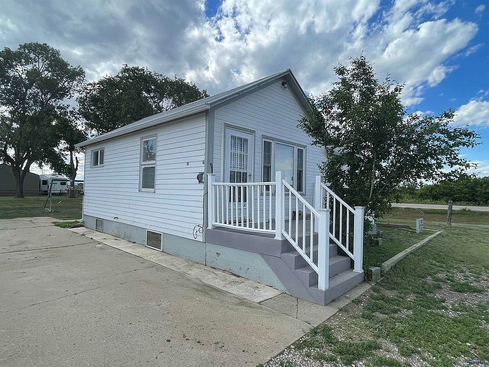 1st image of 23501 1st Ave