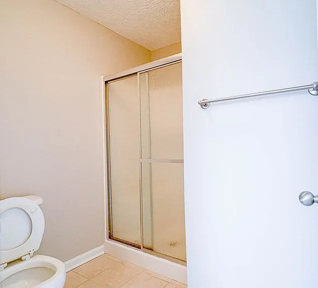 3426 Broomsgrove Dr — Photo 16