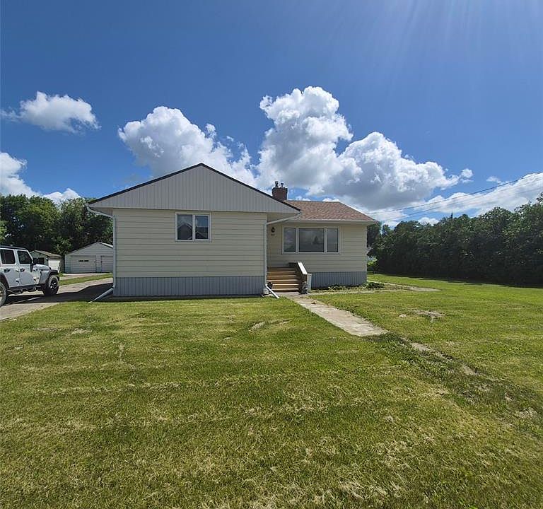 1st image of 807 Pacific STREET