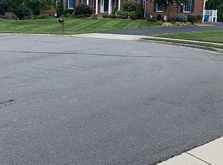 25579 Dapper Ct, Chantilly, VA 20152