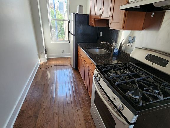 5th image of 2228 Fairmount Ave #7decfffce