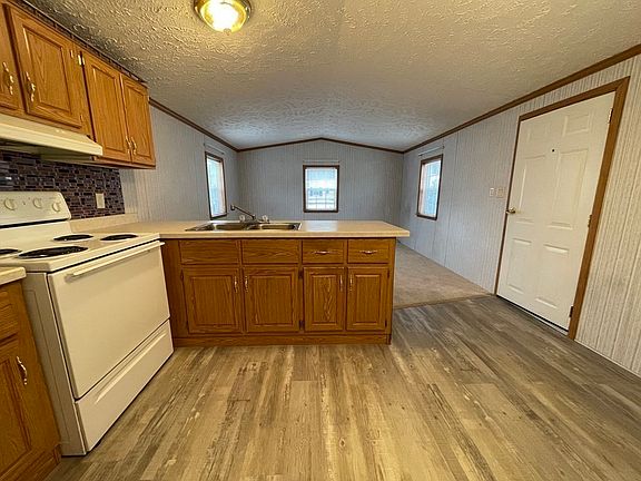 4th image of 751 Washington St #12