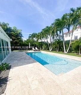 5th image of 311 Island Dr