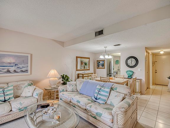 5th image of 18081 SE Country Club Drive #26