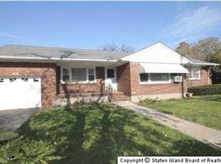 183 Fillmore St, Staten Island, NY 10301