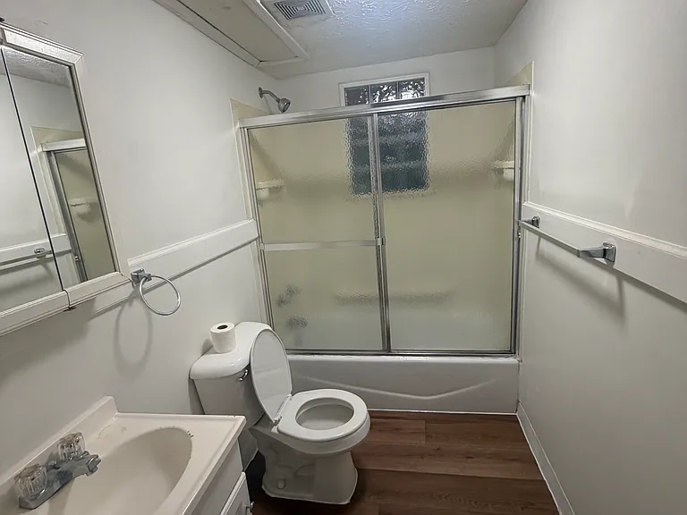 304 Hill St #C — Photo 7