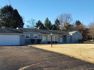 752 E Warner Rd, Akron, OH 44319