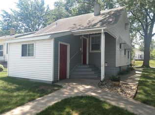 954 18th Ave SW, Cedar Rapids, IA 52404