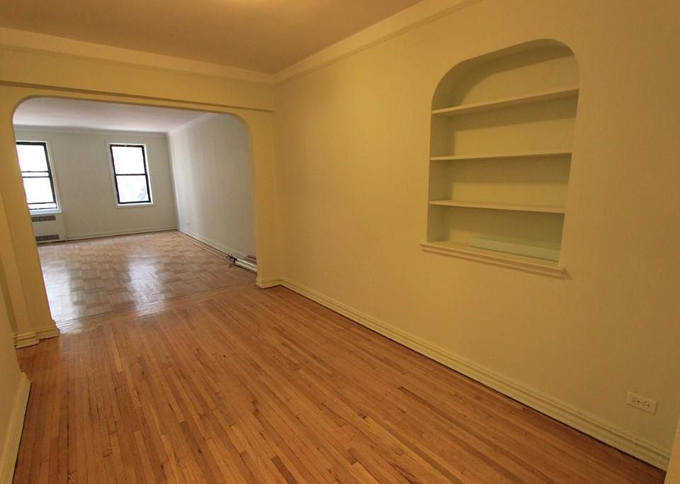 1st image of 4325 43rd St APT 2A