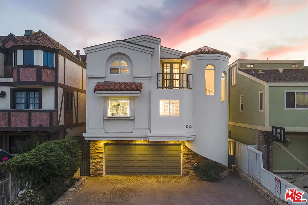 5 bed, 4.5 bath, 2806 sqft, $25,000 — Photo 1