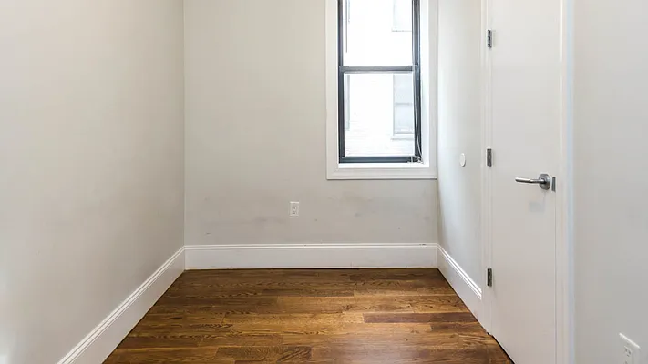Rented by Nooklyn NYC LLC | media 35