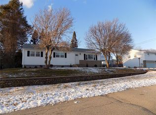 29 Belvedere St, Johnston, RI 02919